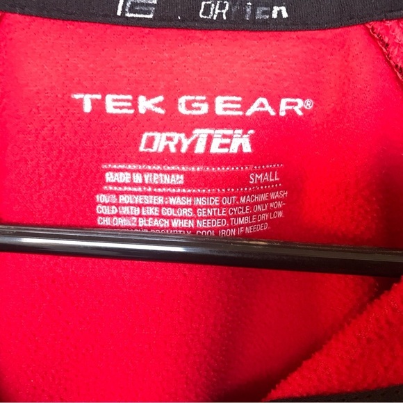 Tek Gear Dri Tek Athletic Shirt SzS 1/2 Zip Red Long Sleeves - Picture 3 of 7